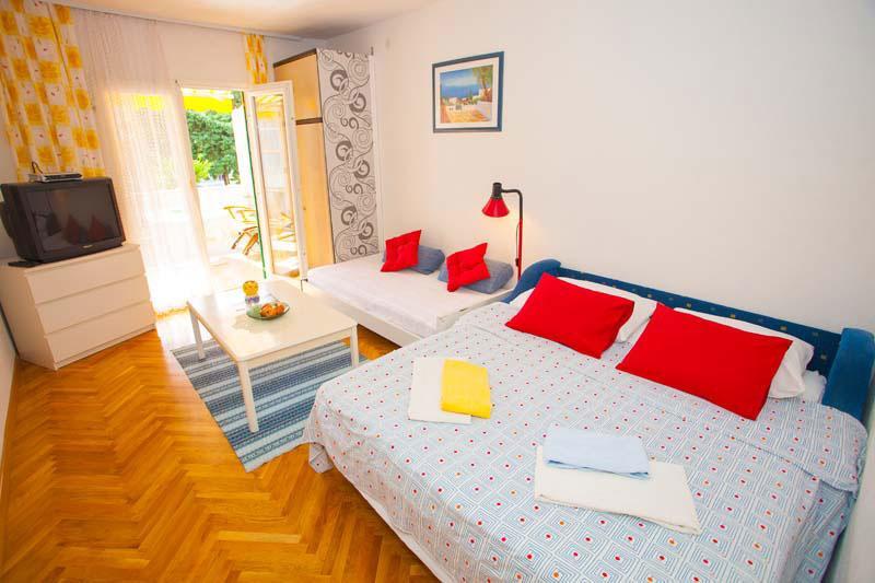 Apartments Villa Jarak Макарска Экстерьер фото